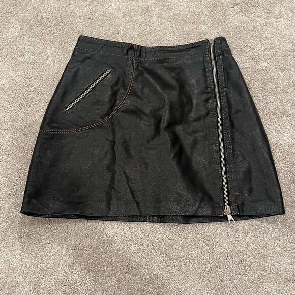 Comar Dresses & Skirts - Comar Original Leather Women's Mini Skirt Black Statement‎ Zipper Size 42